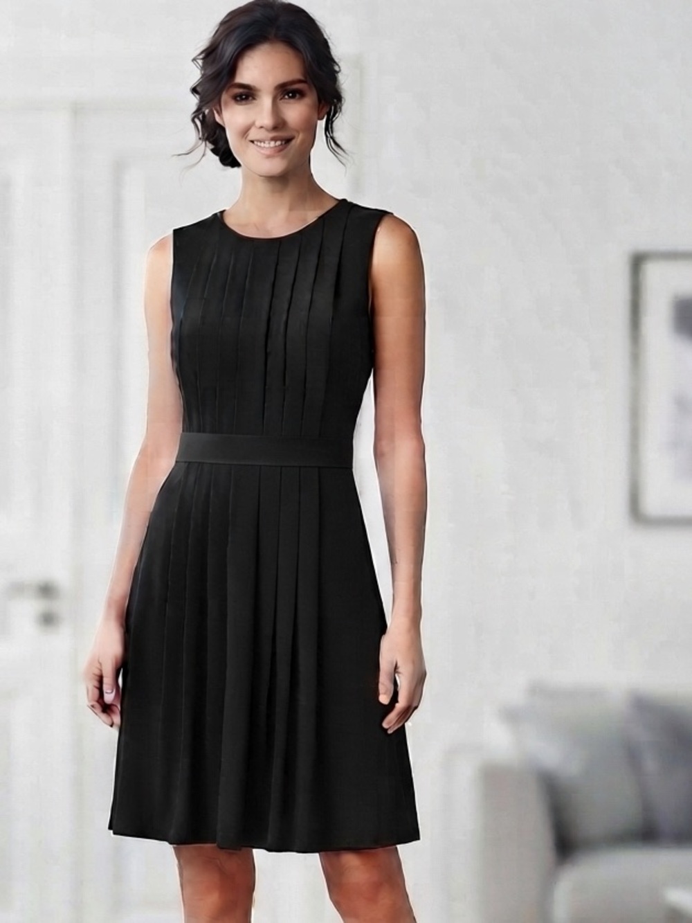 Calvin Klein Black Sleeveless Pleated Mini Dress Attached fabric belt Size 4P